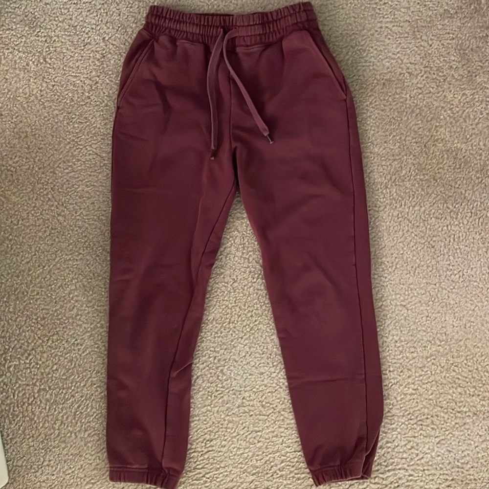 Fabletics Maroon Thick Sweatpant Joggers
